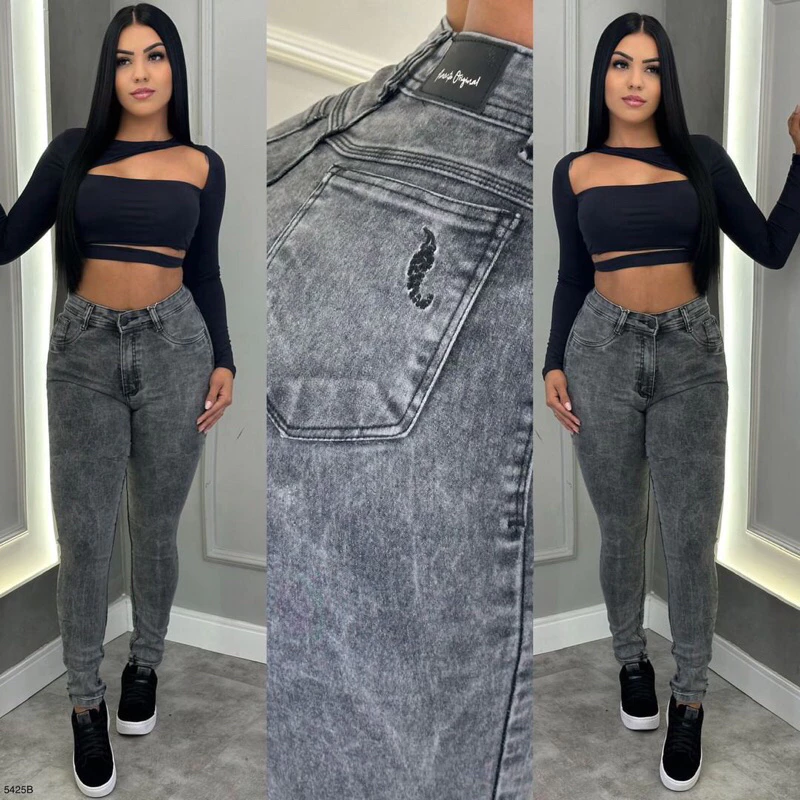 Calça jeans com lycra do 34 ao 56 pimenta doce Mary land e sal e pimenta original por favor ler a descrição do anuncio🌶️